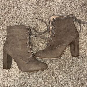 Just Fab Mid ankle boot heels 9.5